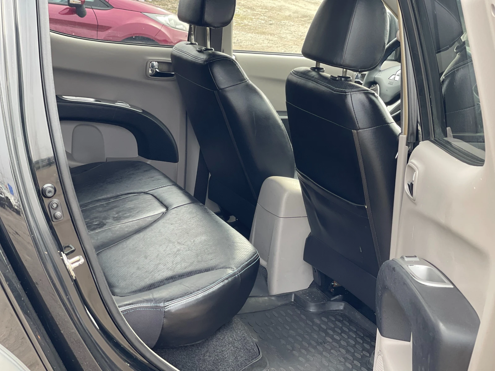 Mitsubishi L200 2.5Di-D 4x4 Instyle | Mobile.bg — изображение 11