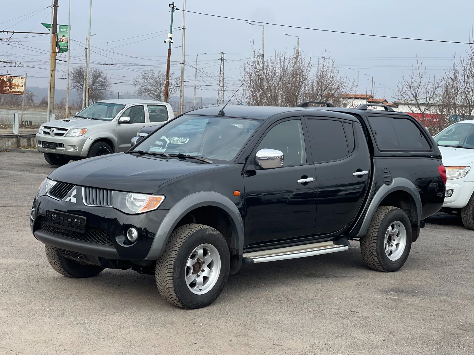 Mitsubishi L200 2.5Di-D 4x4 Instyle - изображение 2