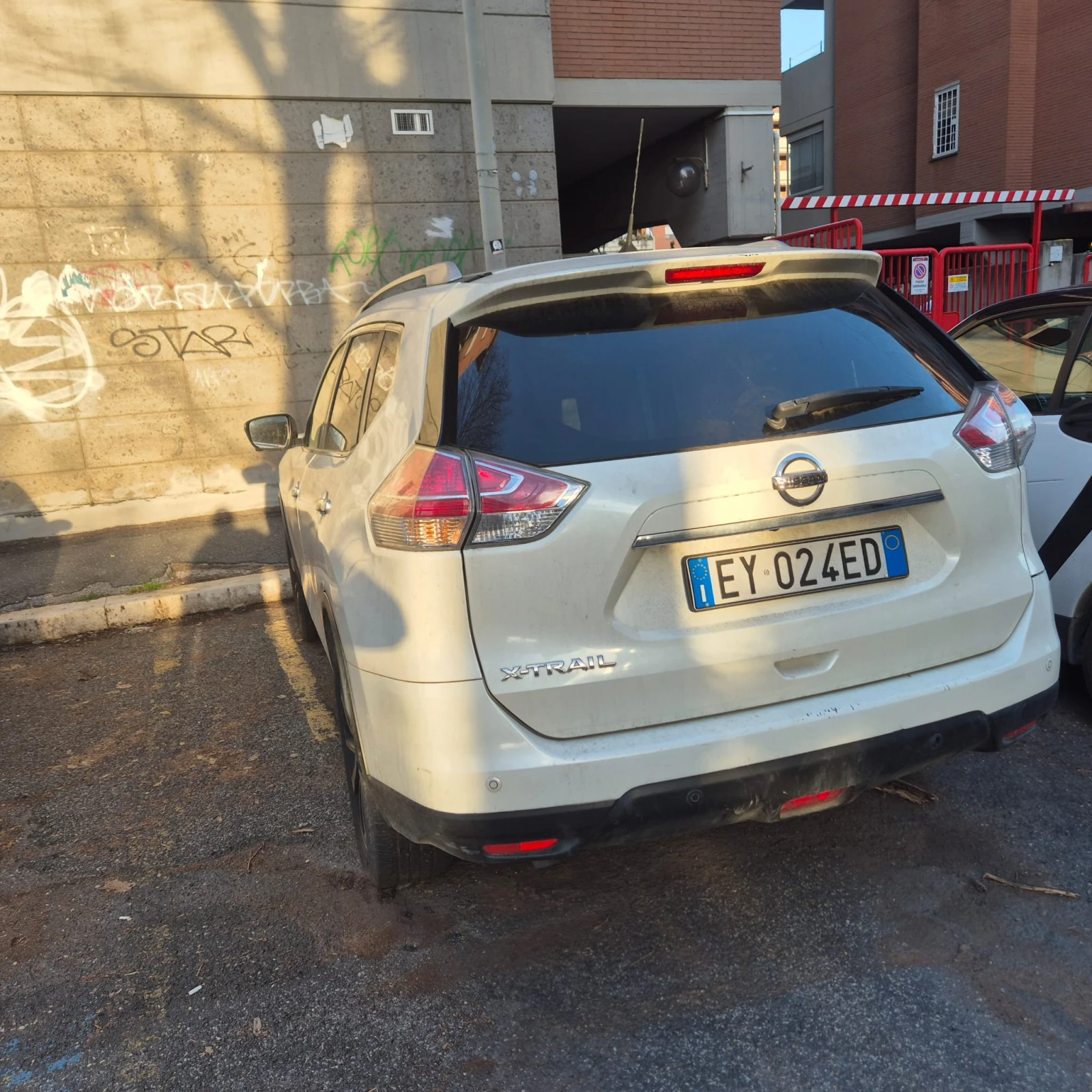 Nissan X-trail 1.6D AVTOMATIK - изображение 4