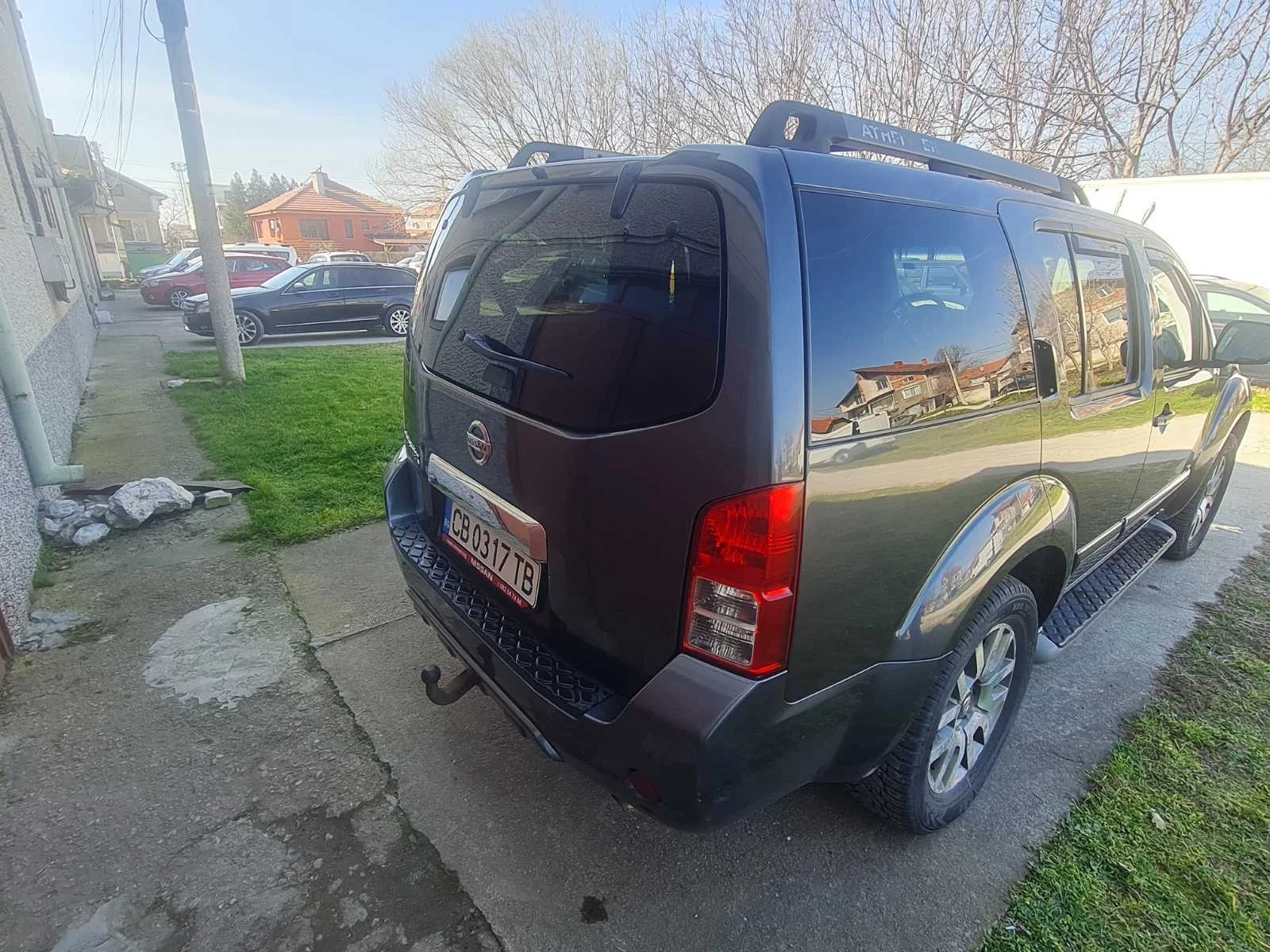 Nissan Pathfinder, снимка 10 - Автомобили и джипове - 53829367