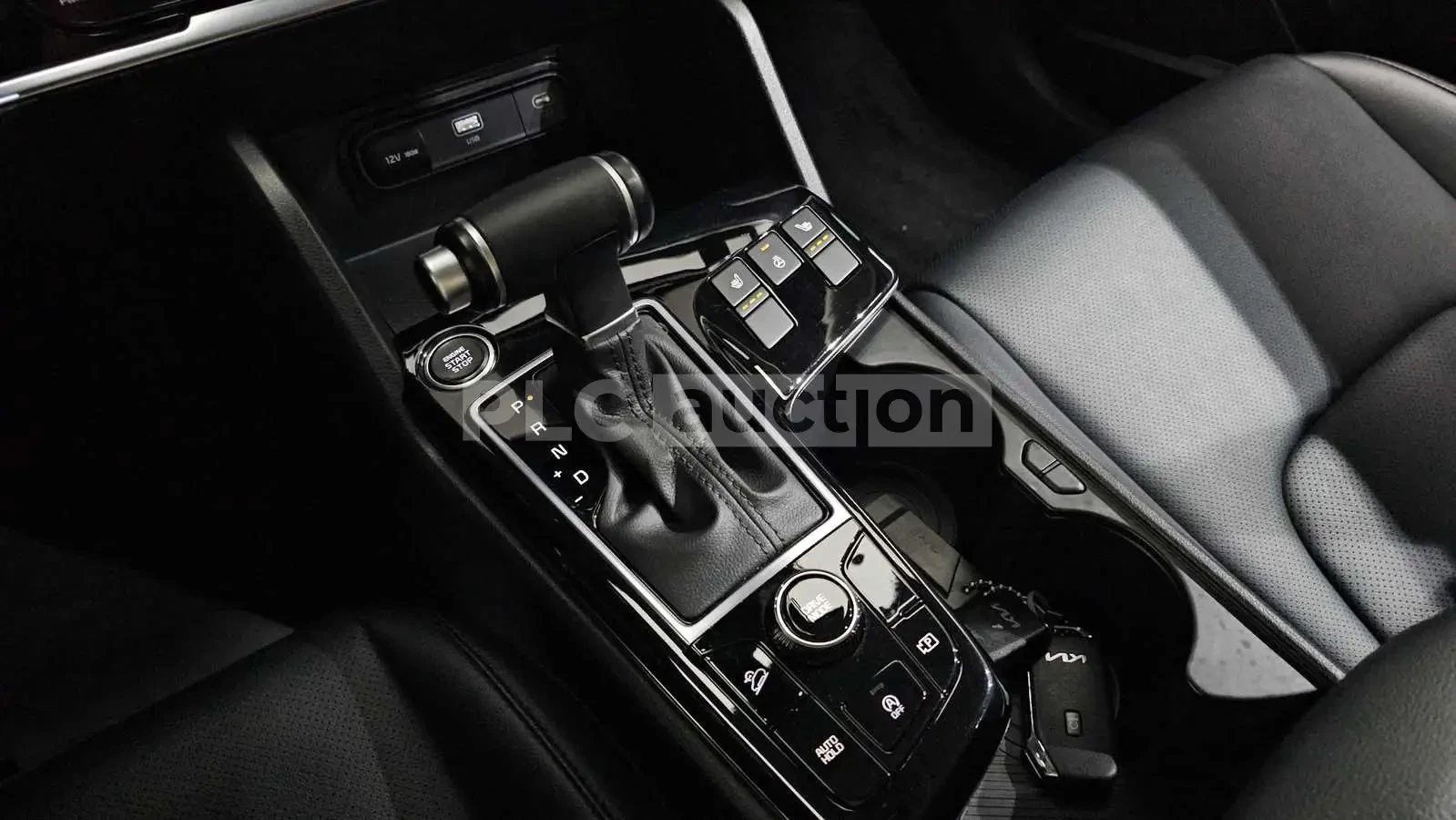 Kia Sportage 2.0L TURBO| KEYLESS| КАМЕРА| КРАЙНА ЦЕНА, снимка 8 - Автомобили и джипове - 54045816