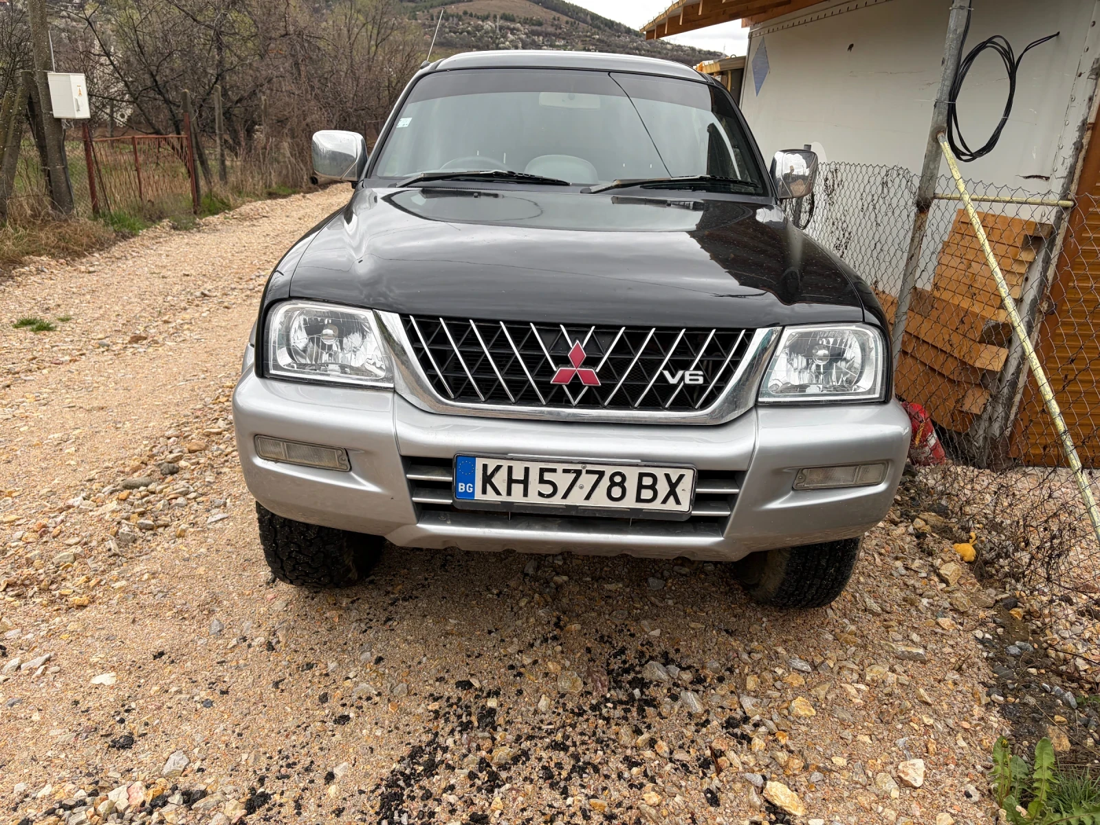 Mitsubishi L200 3.00 бензин+ газ v 6, снимка 3 - Автомобили и джипове - 54070936