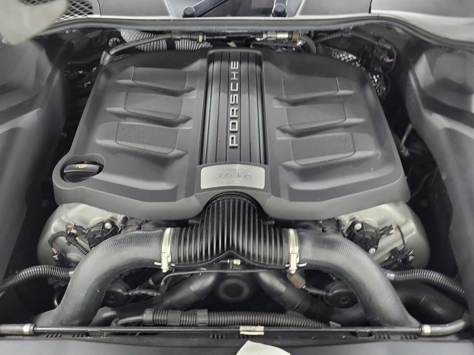 Porsche Cayenne GTS РЕГИСТАЦИЯ+ ОБСЛУЖВАНЕ, снимка 15 - Автомобили и джипове - 54125937