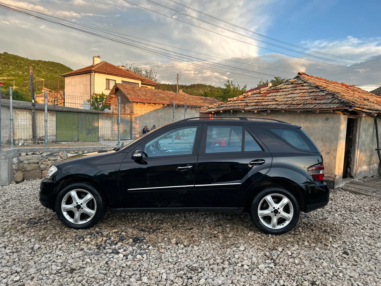 Mercedes-Benz ML 320, снимка 4 - Автомобили и джипове - 54768432