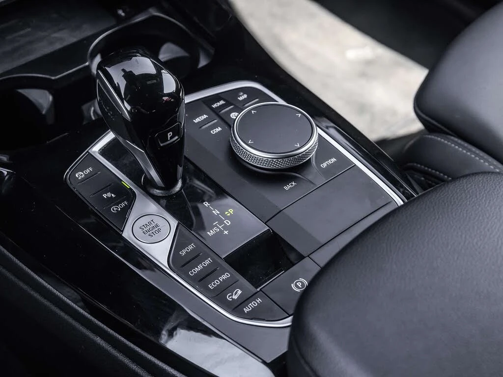 BMW X3 xDrive30i* LANE* PANO* DISTRO* CARPLAY, снимка 11 - Автомобили и джипове - 55436991