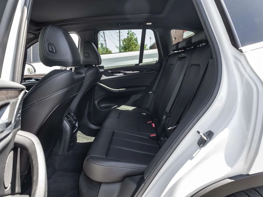 BMW X3 xDrive30i* LANE* PANO* DISTRO* CARPLAY, снимка 15 - Автомобили и джипове - 55436991