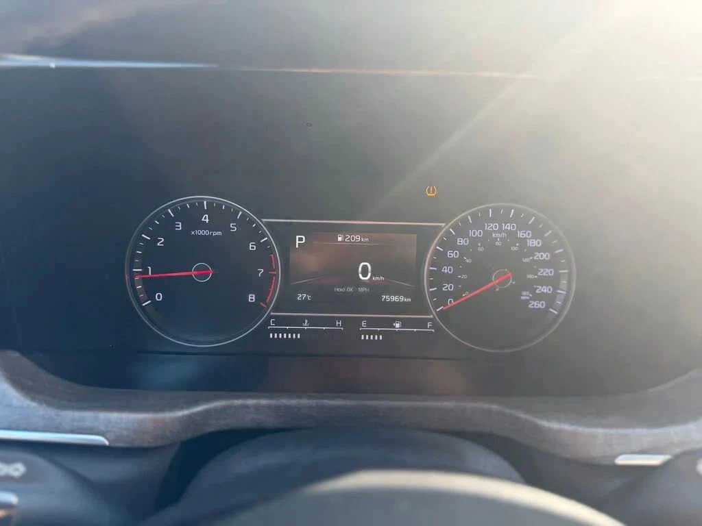 Kia Sorento, снимка 13 - Автомобили и джипове - 56690099