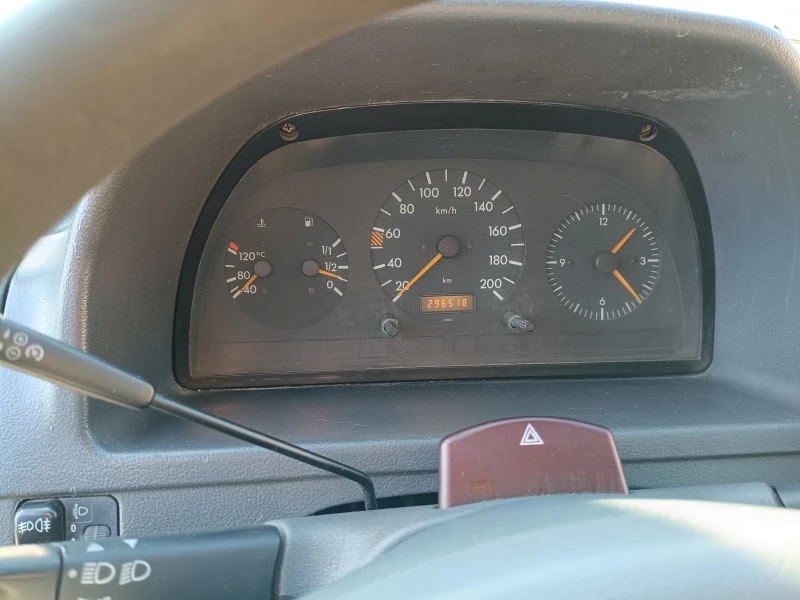 Mercedes-Benz Vito 110D, снимка 12 - Бусове и автобуси - 52792575