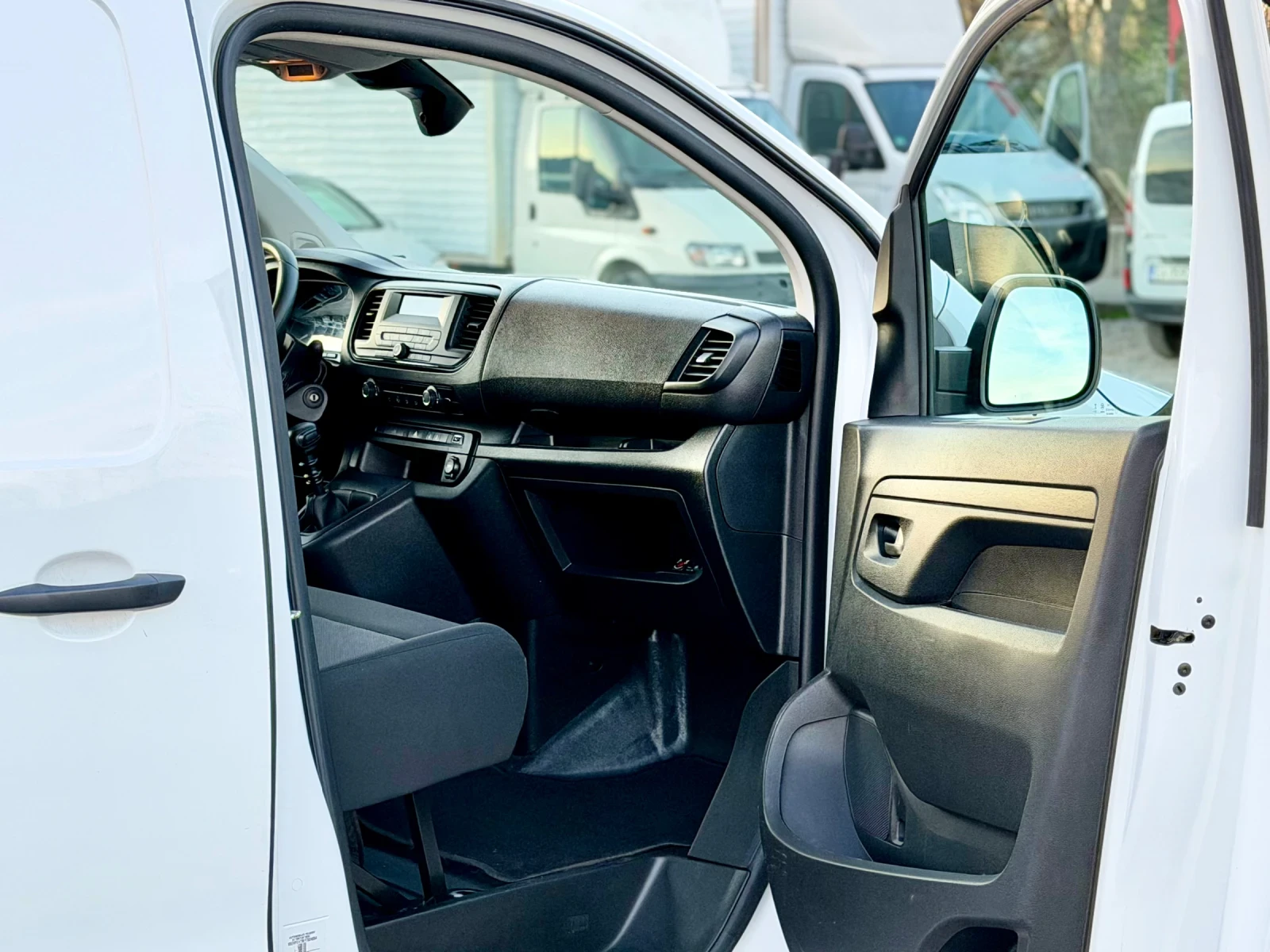 Opel Vivaro 2.0 D - 144�.� * �������� 0 C + 30 C* * ���� ���*  | Mobile.bg � ����������� 10