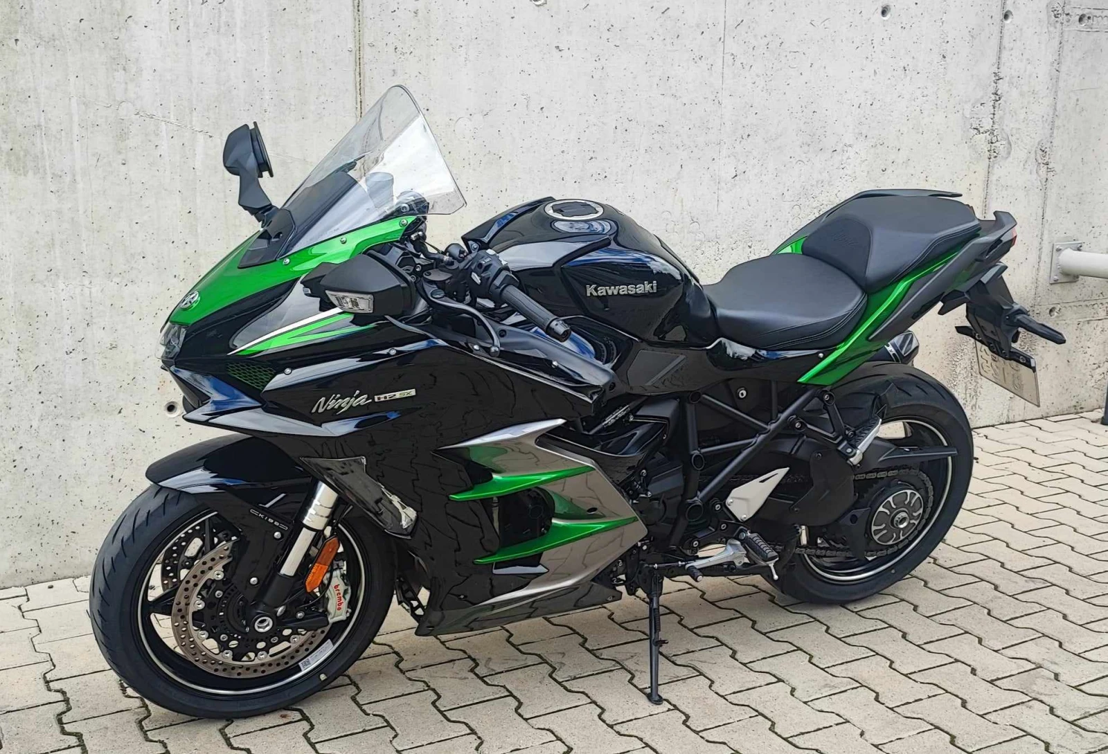 Kawasaki Ninja H2 SX SE 2024 - изображение 2