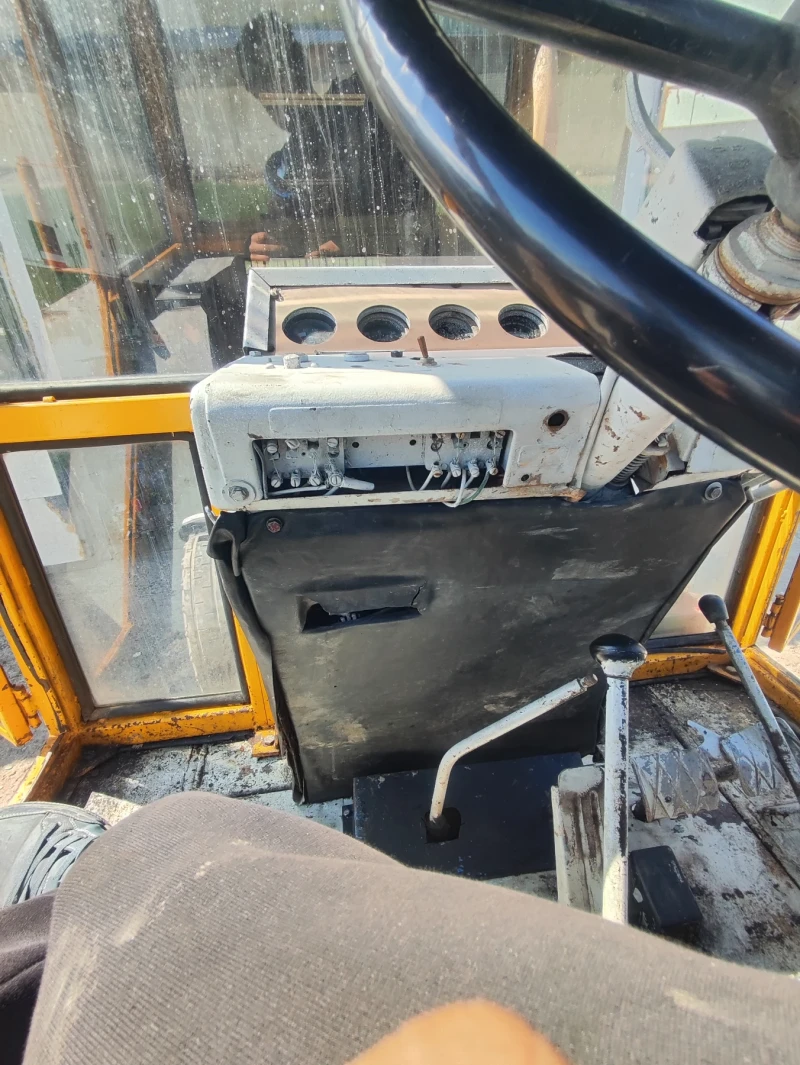 Трактор Болгар ТК 80, снимка 7 - Селскостопанска техника - 52497262