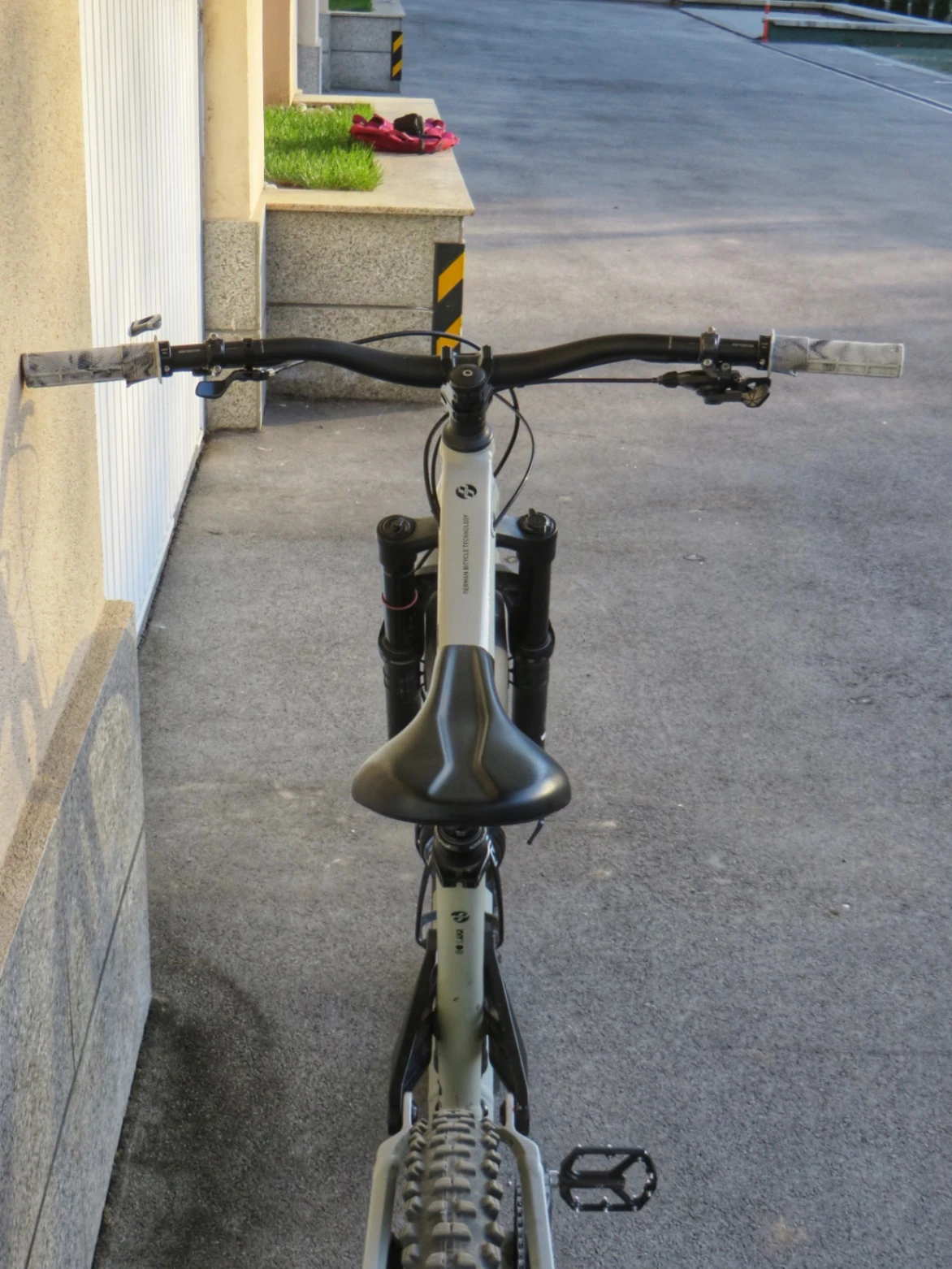 ��������� Ghost SLAMR 4.9 | Mobile.bg � ����������� 6