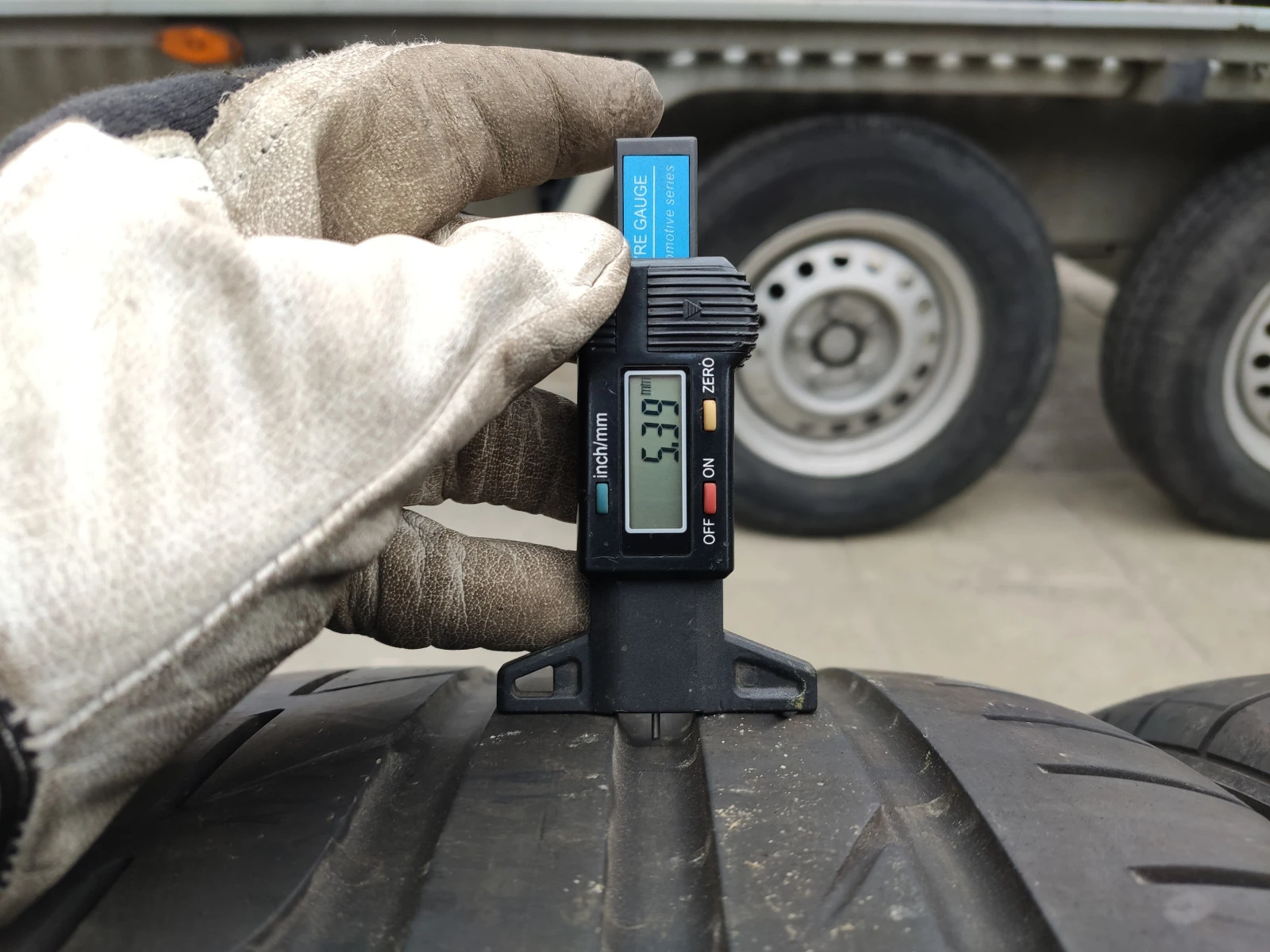  255/40R18 | Mobile.bg   5