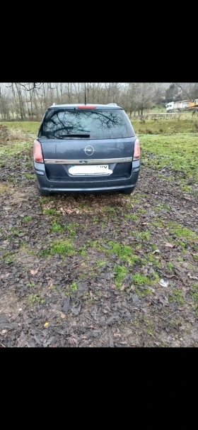 Opel Astra H, снимка 1