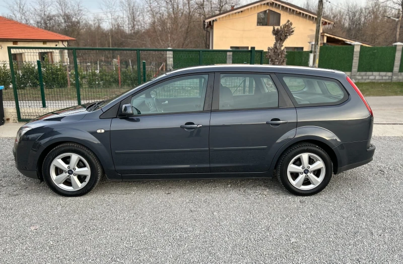 Ford Focus 1.6i* 100кс* ПОДГРЕВ* ПАРКТРОНИК, снимка 7 - Автомобили и джипове - 49131132