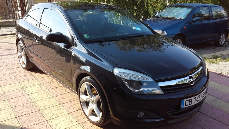 Opel Astra, снимка 1 - Автомобили и джипове - 49144172