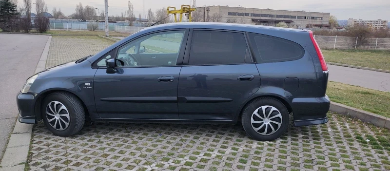 Honda Stream, снимка 3 - Автомобили и джипове - 49599521