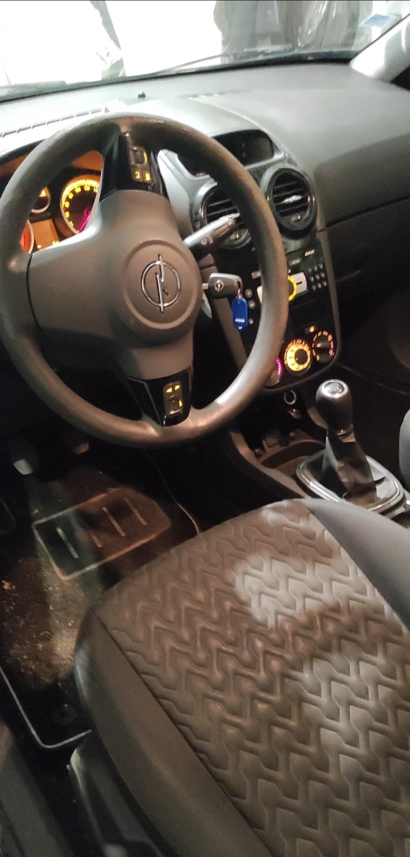 Opel Corsa D, снимка 3 - Автомобили и джипове - 52690297