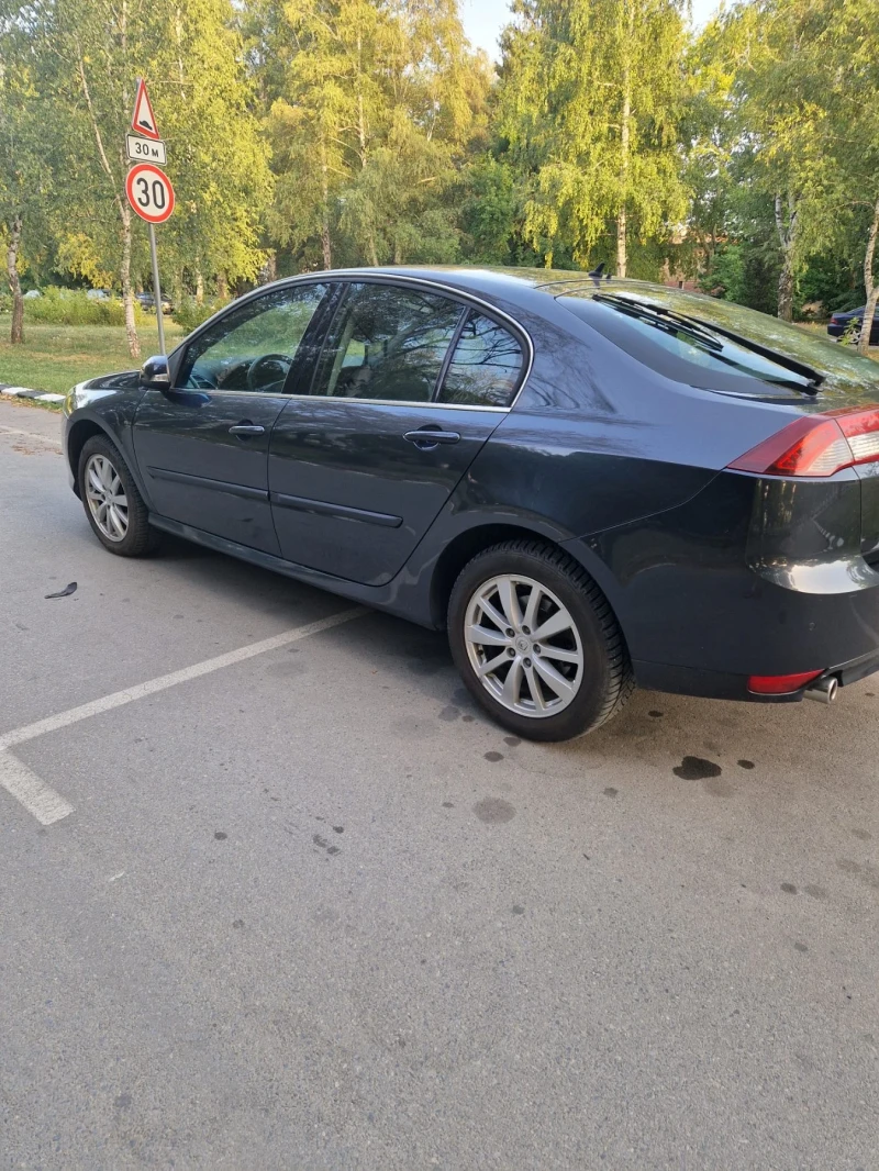 Renault Laguna, снимка 2 - Автомобили и джипове - 52255023
