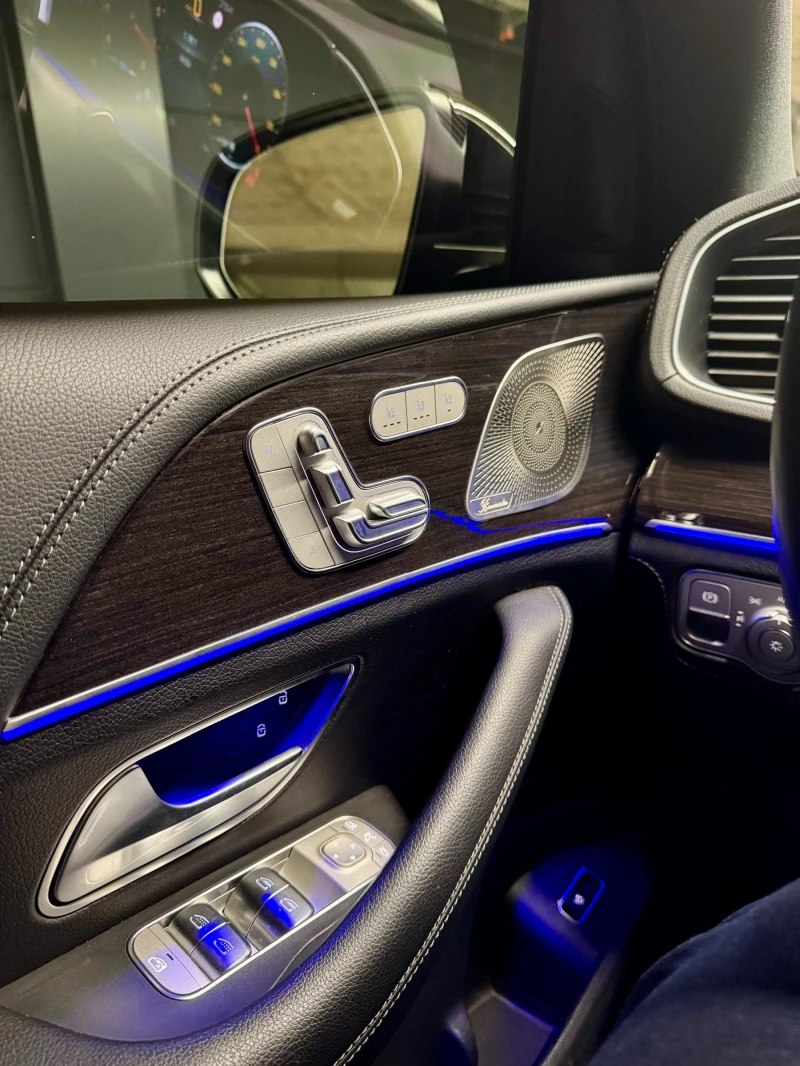 Mercedes-Benz GLS 450 AMG Night Package 360* /6+ 1/ , снимка 12 - Автомобили и джипове - 52729615