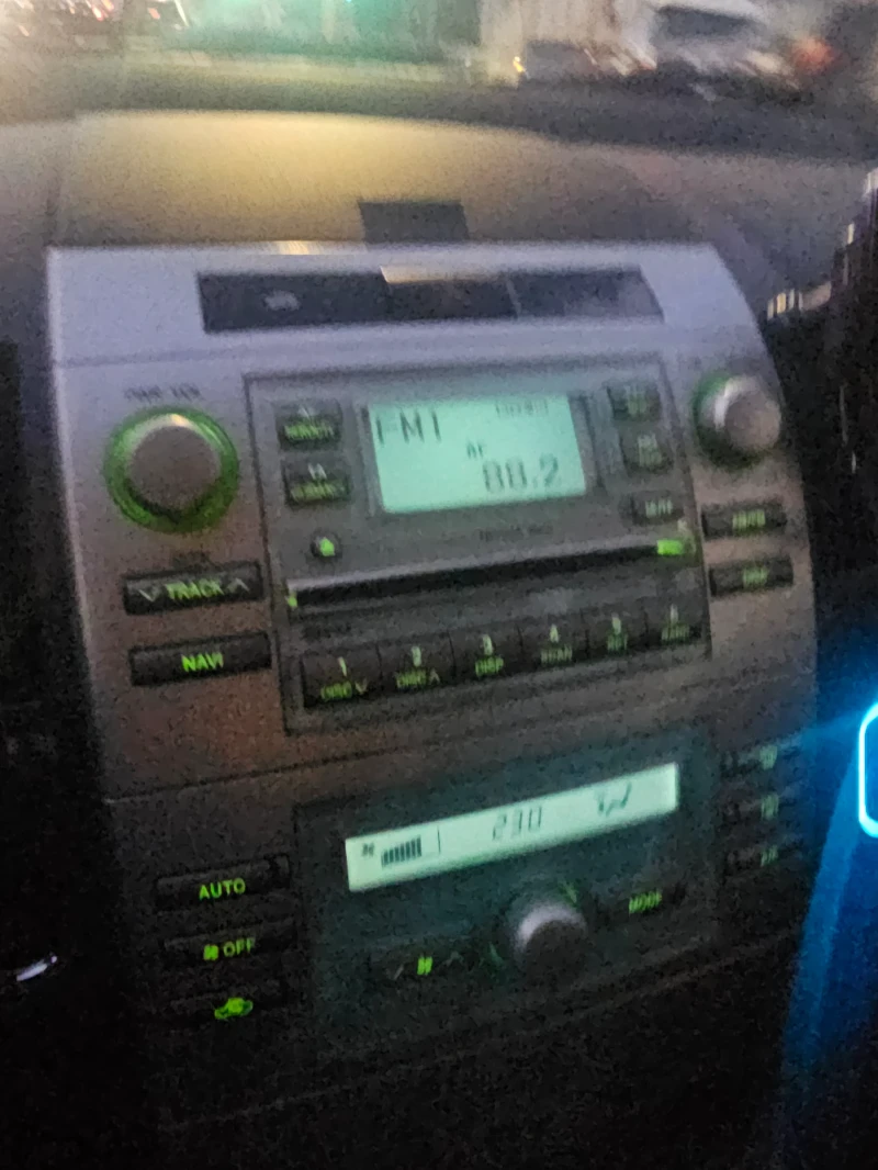 Toyota Corolla verso, снимка 5 - Автомобили и джипове - 52806450