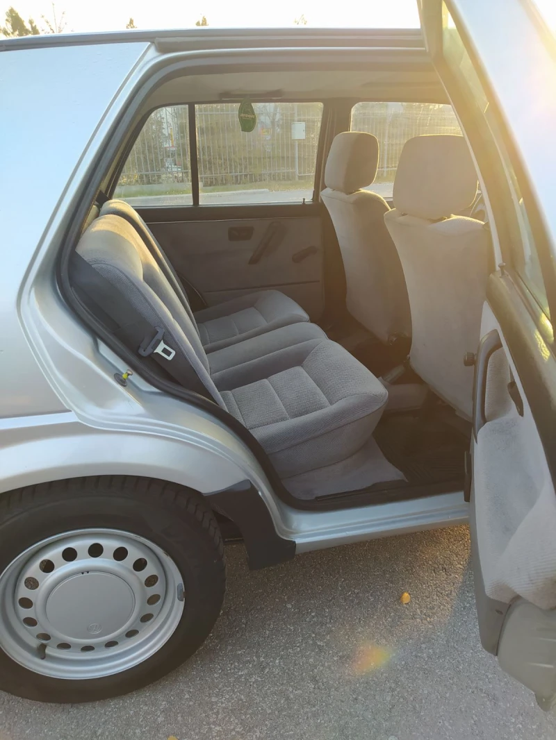 VW Golf GL, снимка 11 - Автомобили и джипове - 53013557