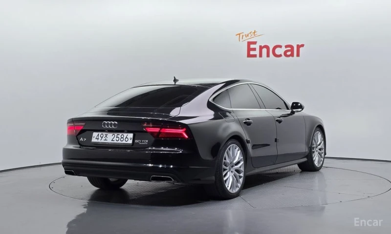 Audi A7, снимка 2 - Автомобили и джипове - 53475582