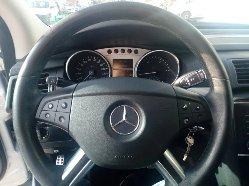 Mercedes-Benz R 280 CDI 3.0 4 MATIC, снимка 11 - Автомобили и джипове - 37361512