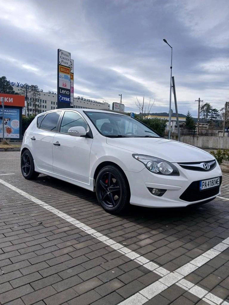 Hyundai I30, снимка 2 - Автомобили и джипове - 53225377