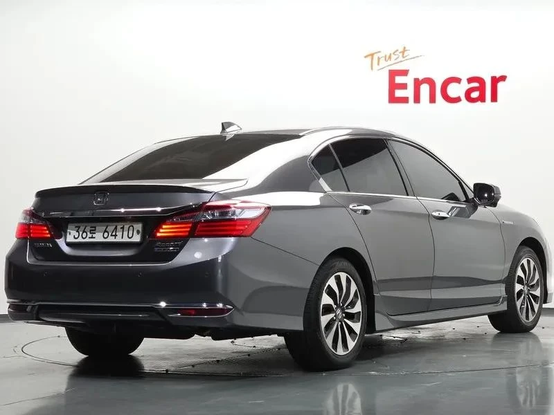 Honda Accord, снимка 2 - Автомобили и джипове - 56690454