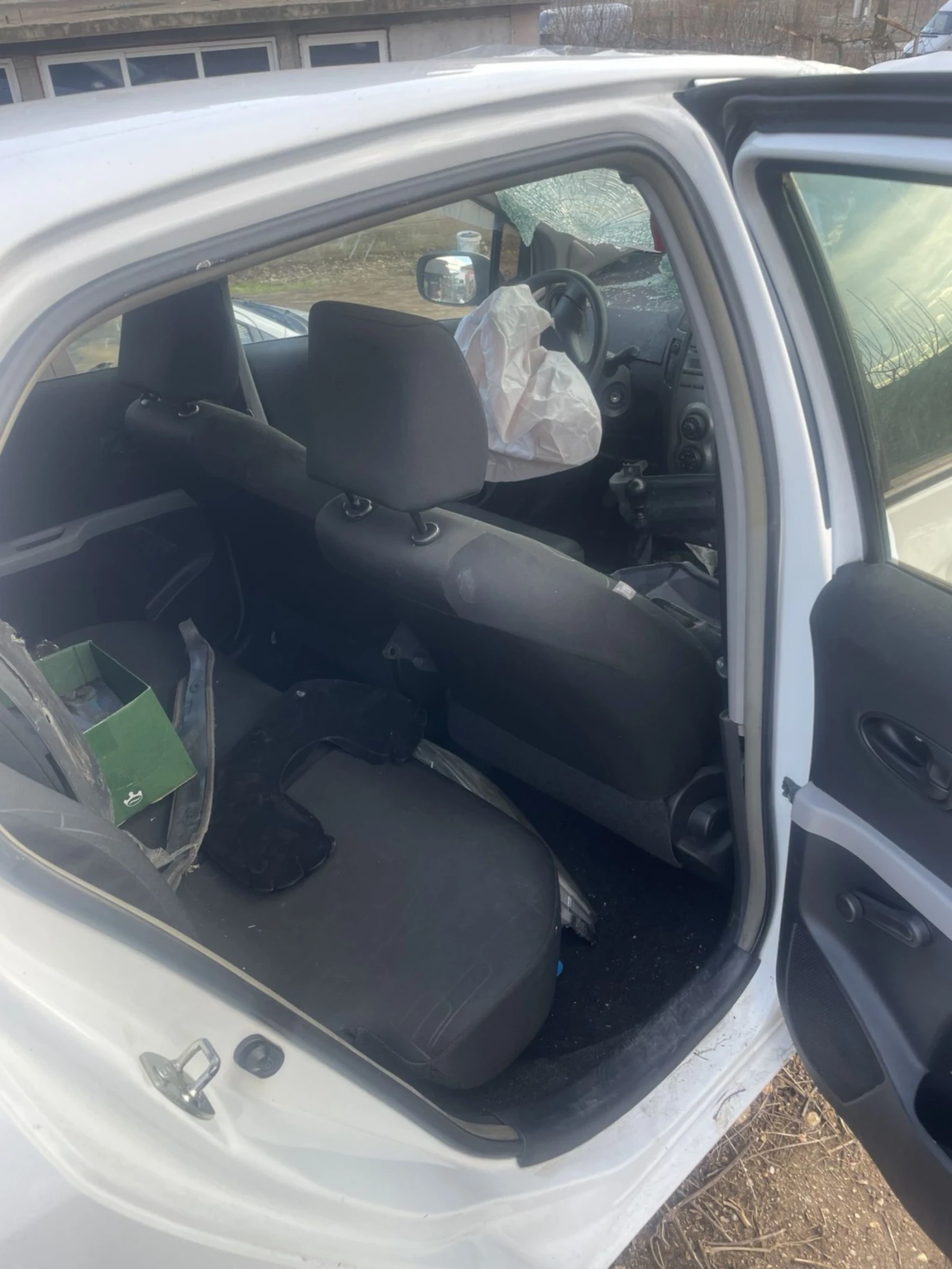 Toyota Yaris D4D - изображение 3
