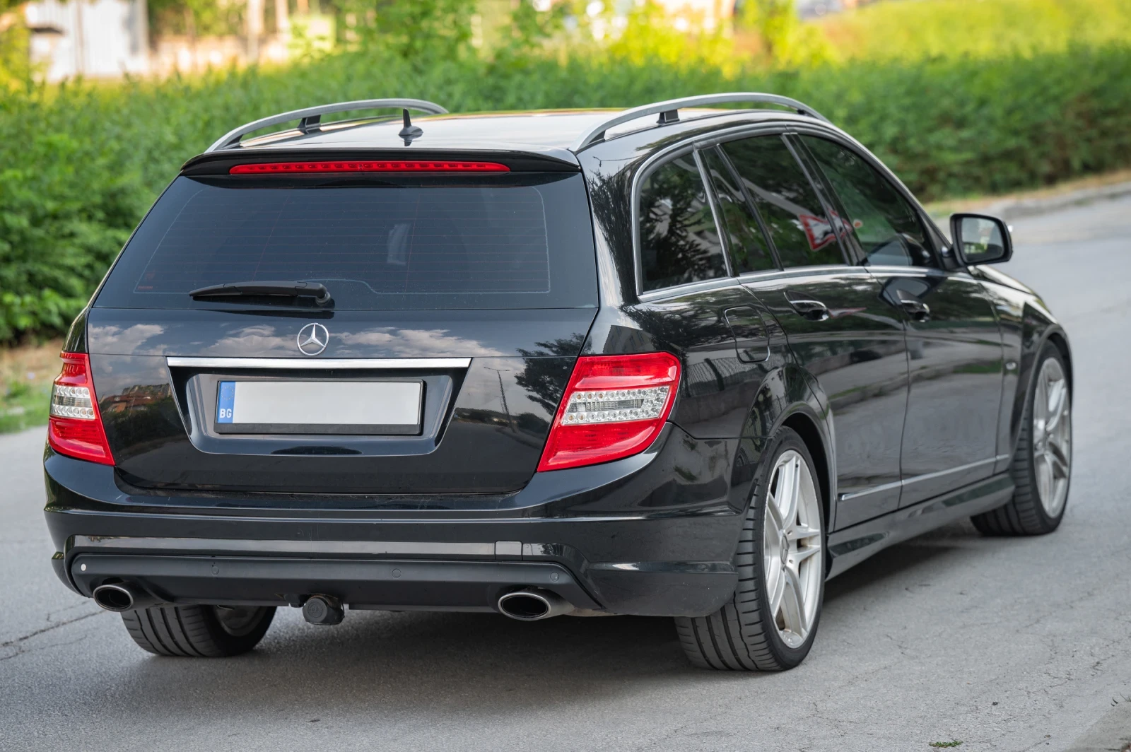 Mercedes-Benz C 320  - изображение 5