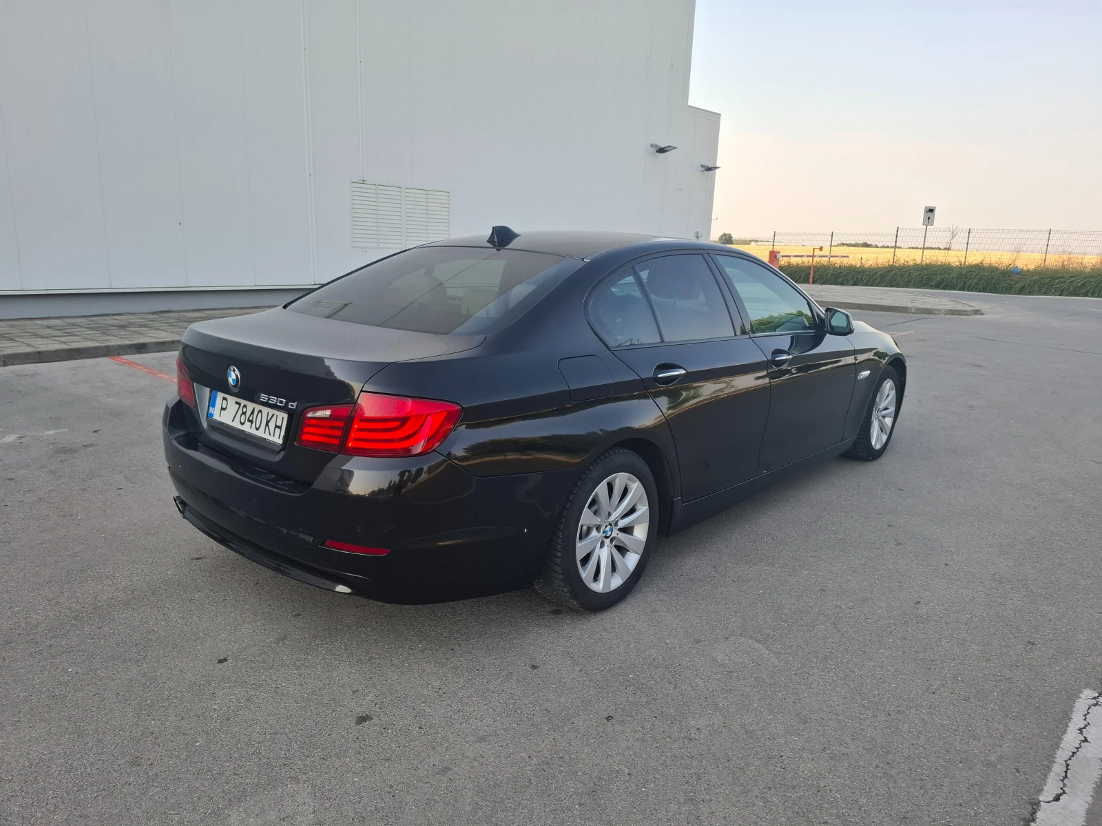 BMW 530 3.0D Navi Кожа Шибидах - изображение 5