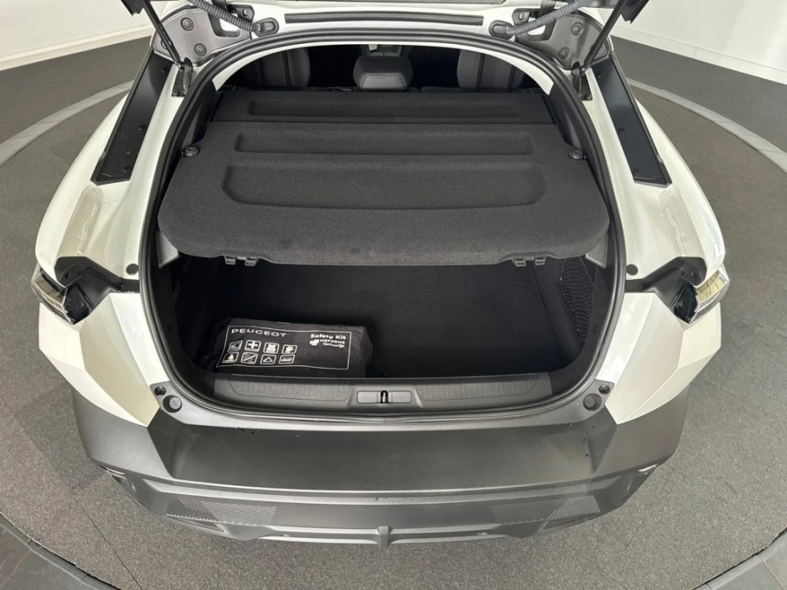 Peugeot 408 Allure Pack - изображение 5