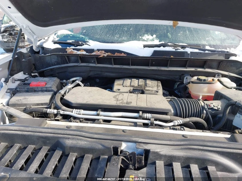 Chevrolet Silverado 2.7l 1500 4Wd Short Bed Lt With 2Fl, снимка 10 - Автомобили и джипове - 53808753