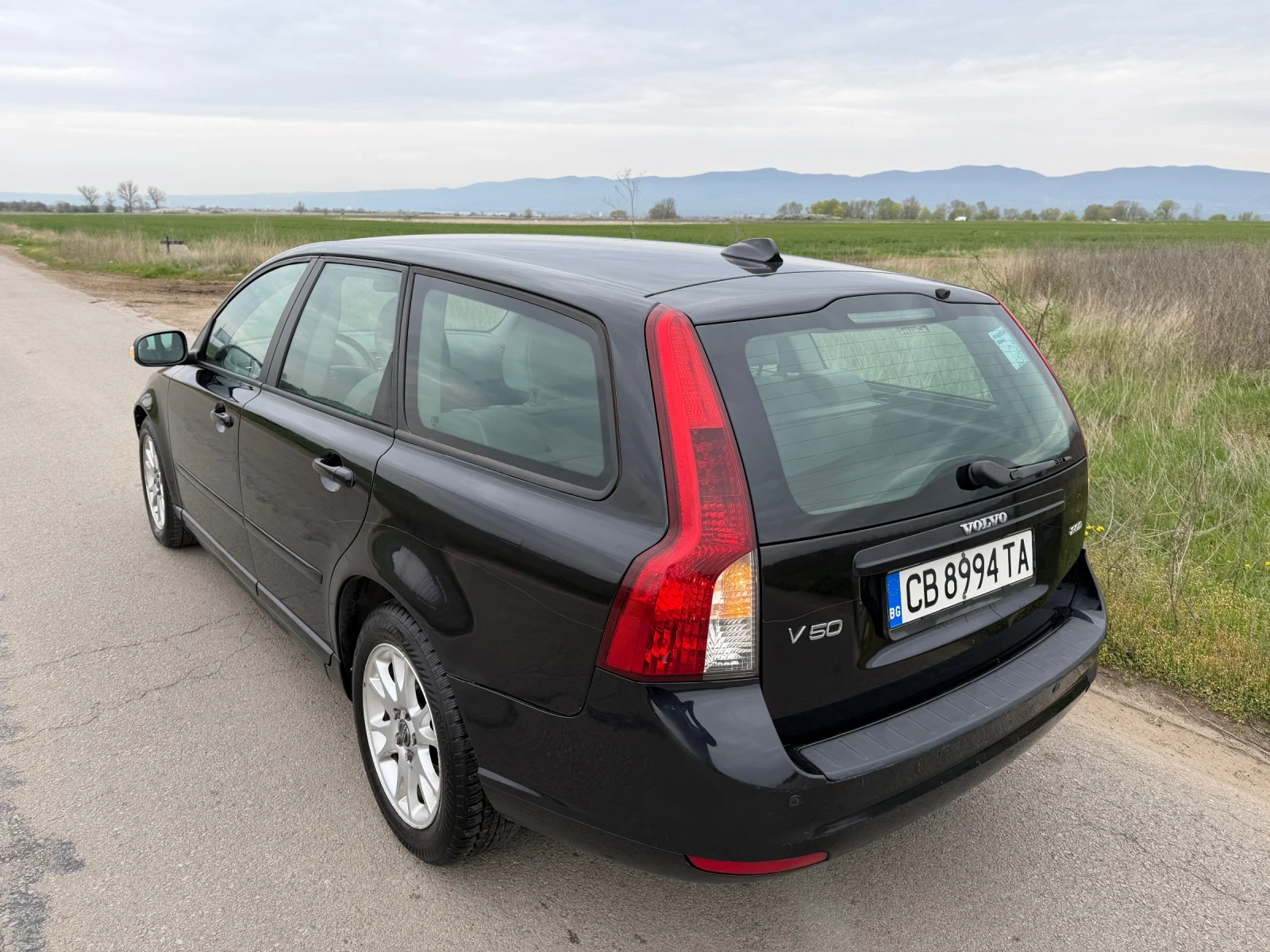 Volvo V50 2.0D 136hp Automatic , снимка 6 - Автомобили и джипове - 54235620