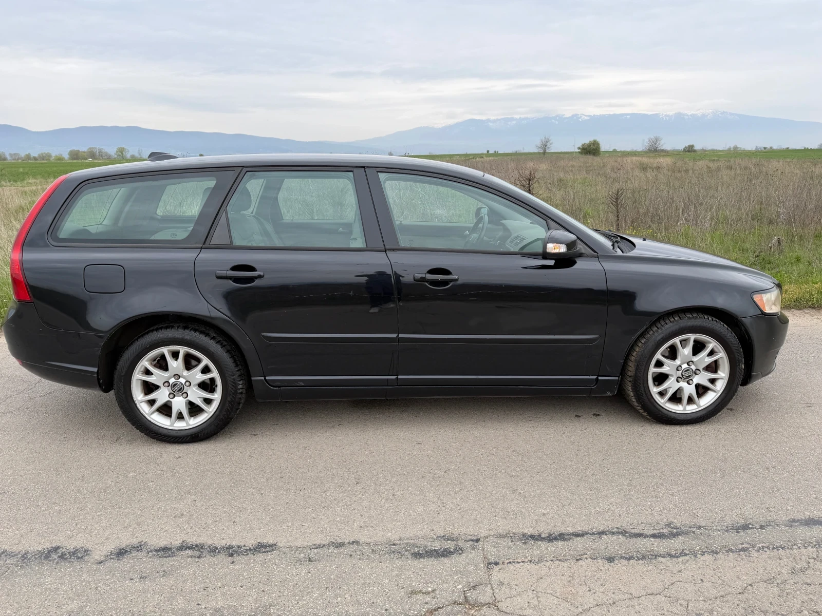 Volvo V50 2.0D 136hp Automatic , снимка 2 - Автомобили и джипове - 54235620