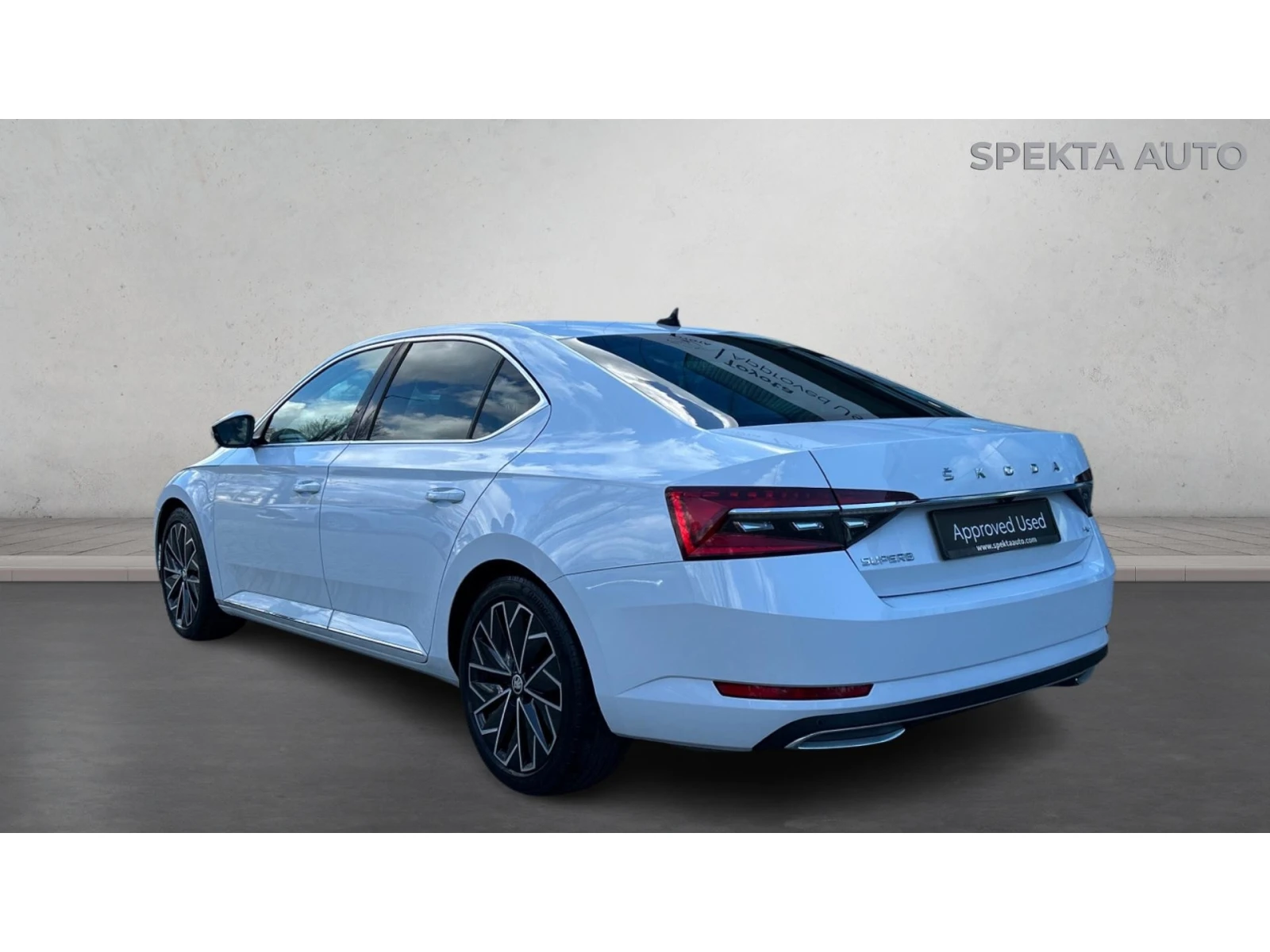 Skoda Superb Месечна вноска от 250  , снимка 2 - Автомобили и джипове - 54236317