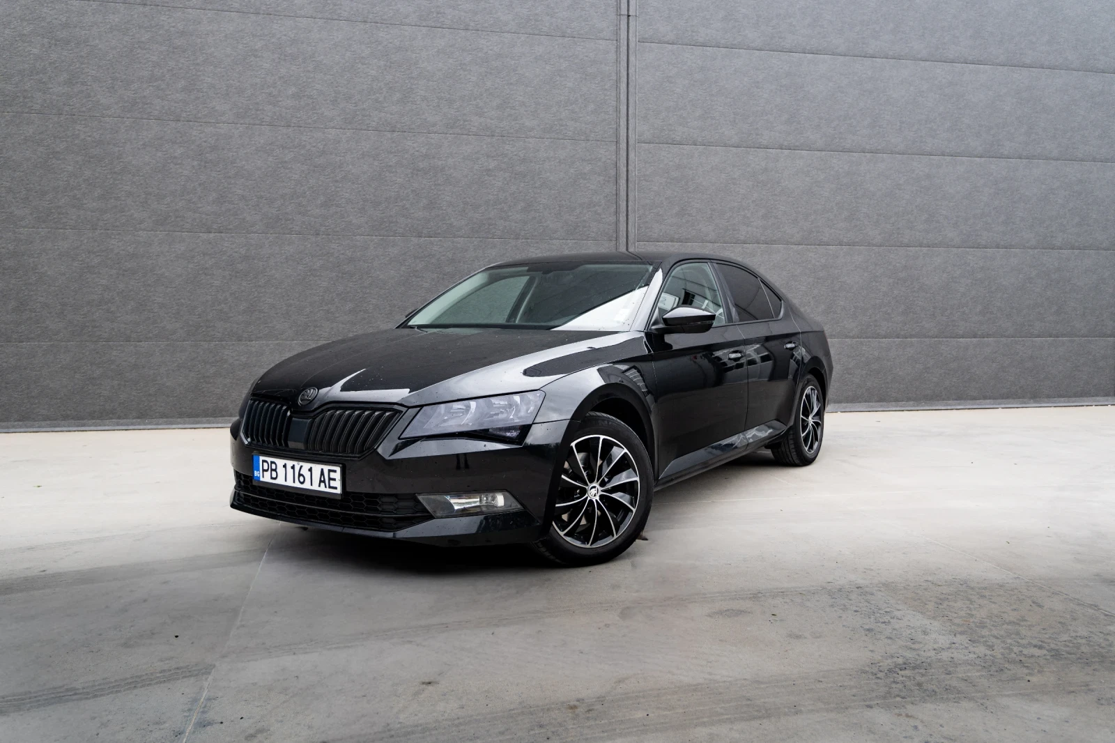Skoda Superb, снимка 4 - Автомобили и джипове - 54645830