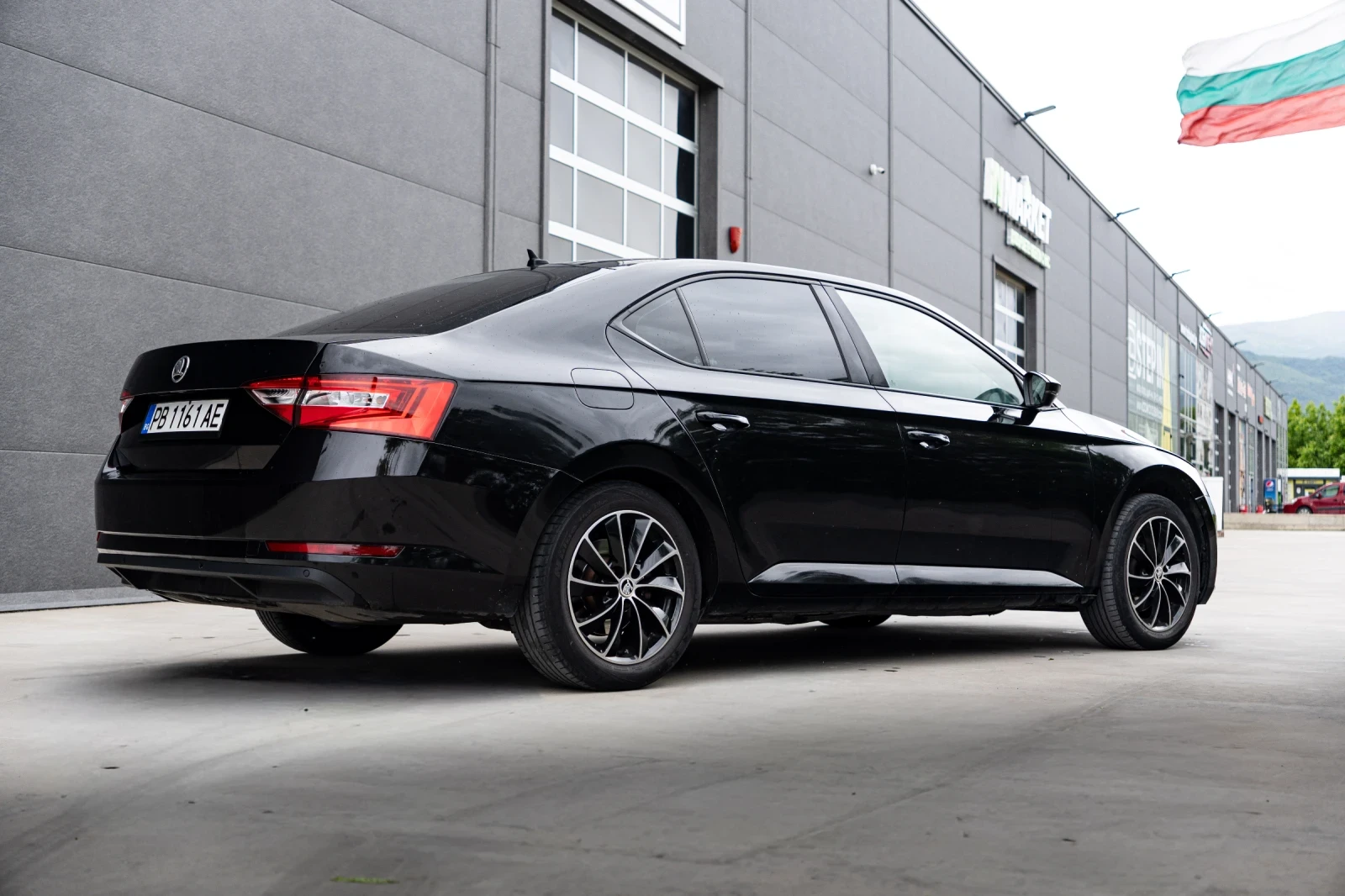 Skoda Superb, снимка 6 - Автомобили и джипове - 54645830