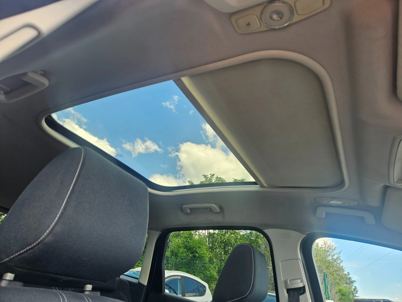 Ford C-max 1.6TDCI-KEYLESS GO ПАНОРАМА-НАВИГАЦИЯ-ПЕРФЕКТЕН, снимка 16 - Автомобили и джипове - 54710882