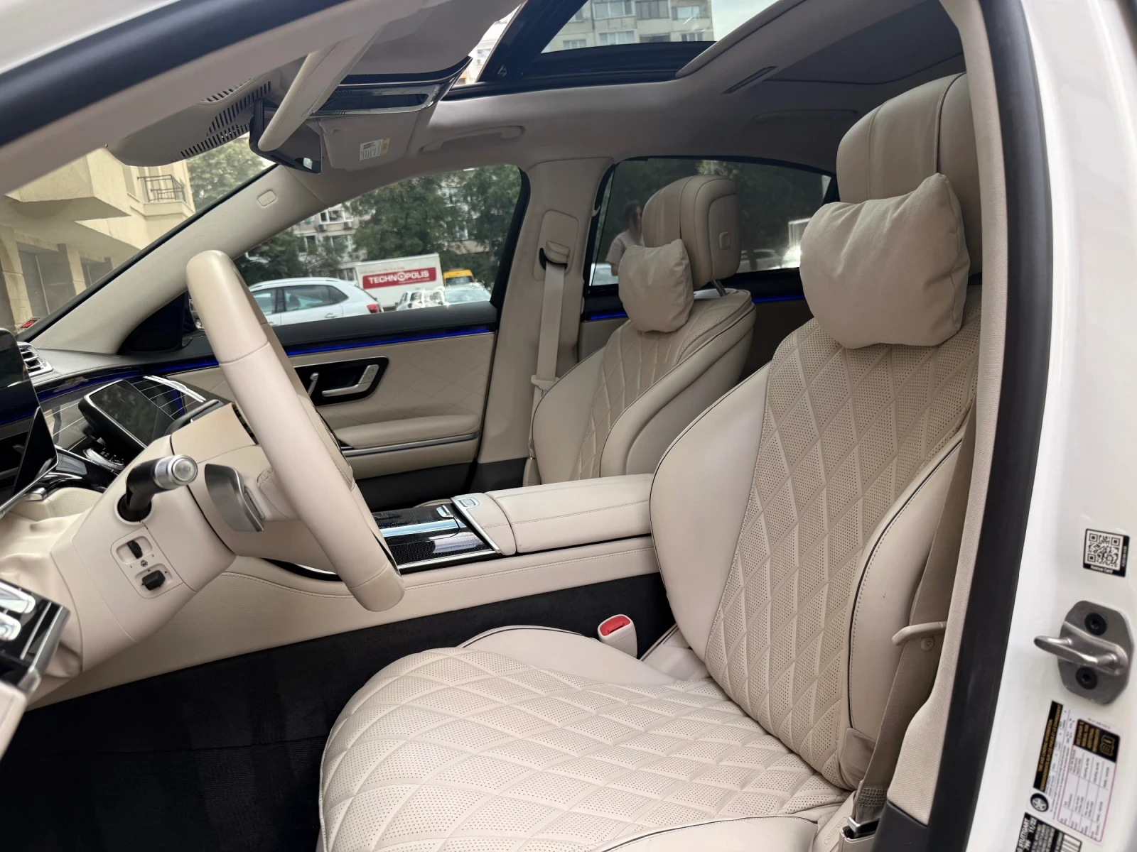 Mercedes-Benz S 580 S580 Long 4MATIC AMG Line | 2023 г. | 22 000 км | , снимка 8 - Автомобили и джипове - 54887399