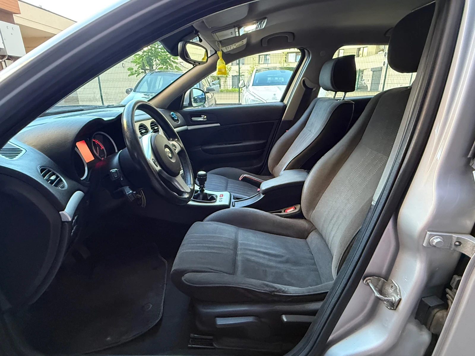 Alfa Romeo 159 1.9, снимка 8 - Автомобили и джипове - 54957095
