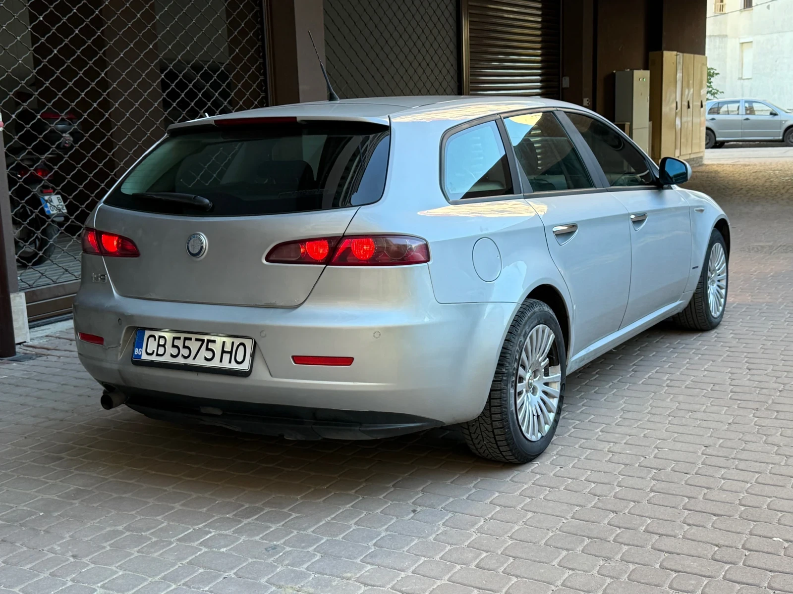 Alfa Romeo 159 1.9, снимка 4 - Автомобили и джипове - 54957095