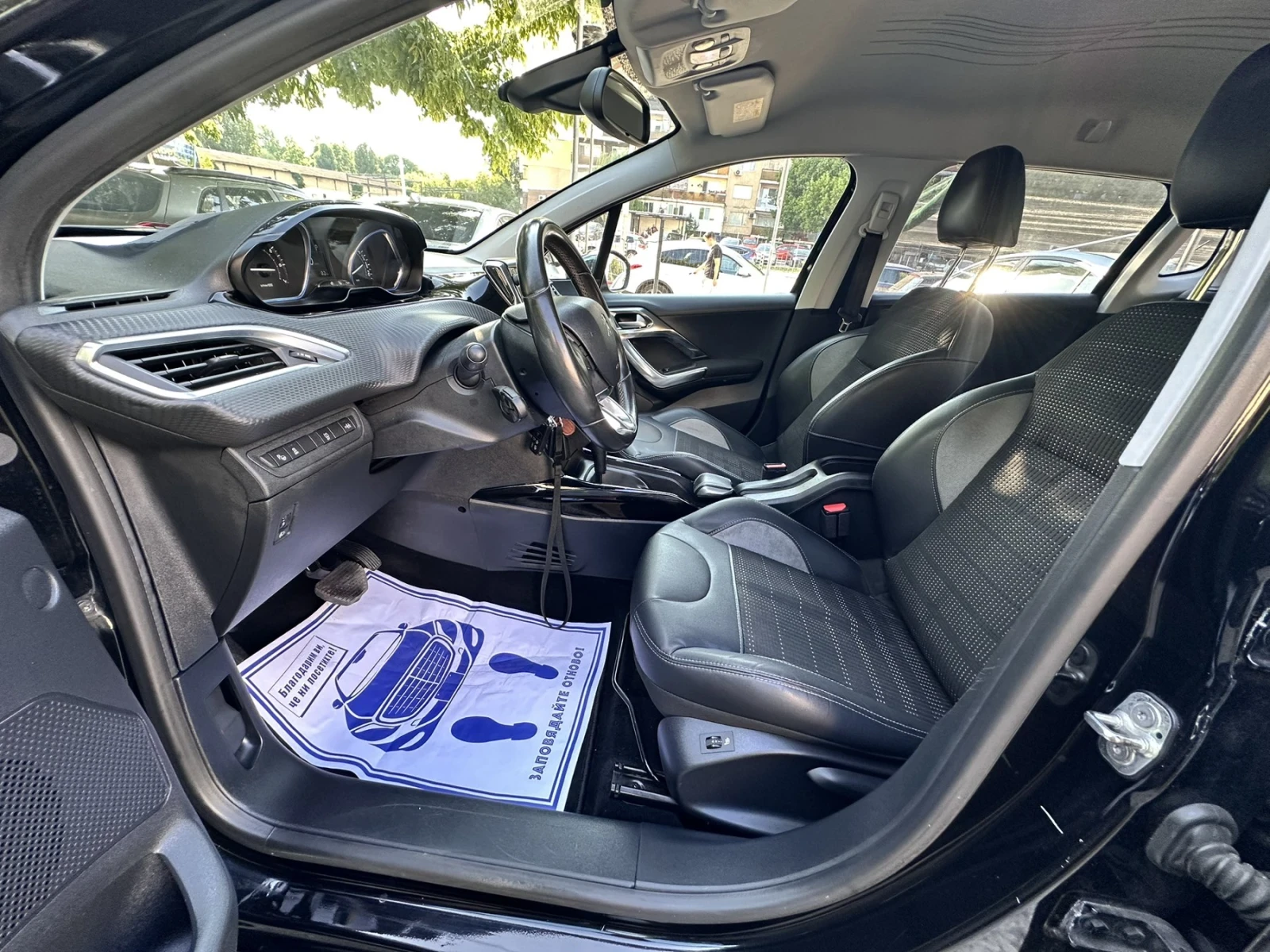 Peugeot 2008 1.6i/Autom/benz./Swiss edition 