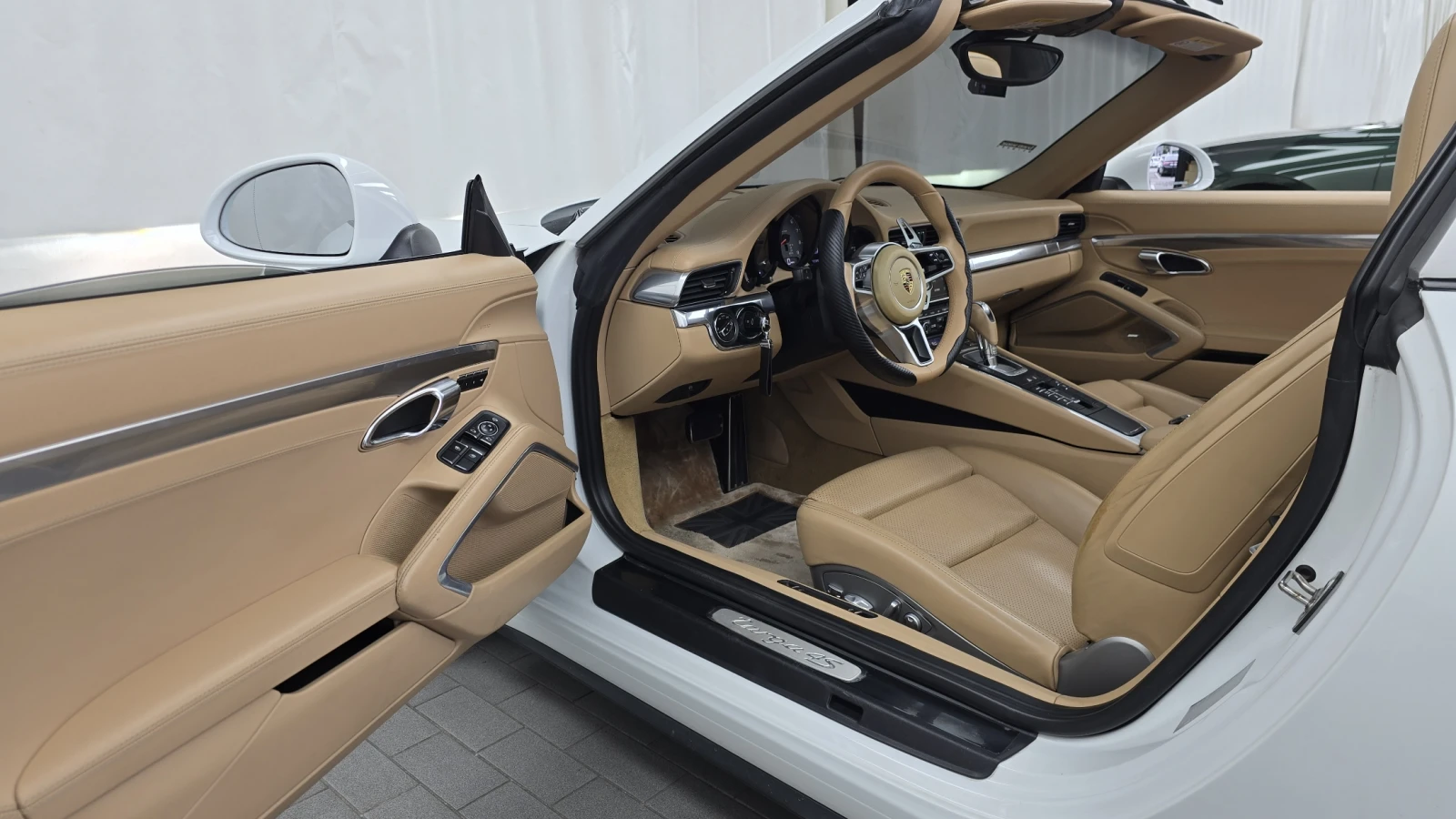 Porsche 911 TARGA 4S* КРАЙНА ЦЕНА, снимка 10 - Автомобили и джипове - 55367079