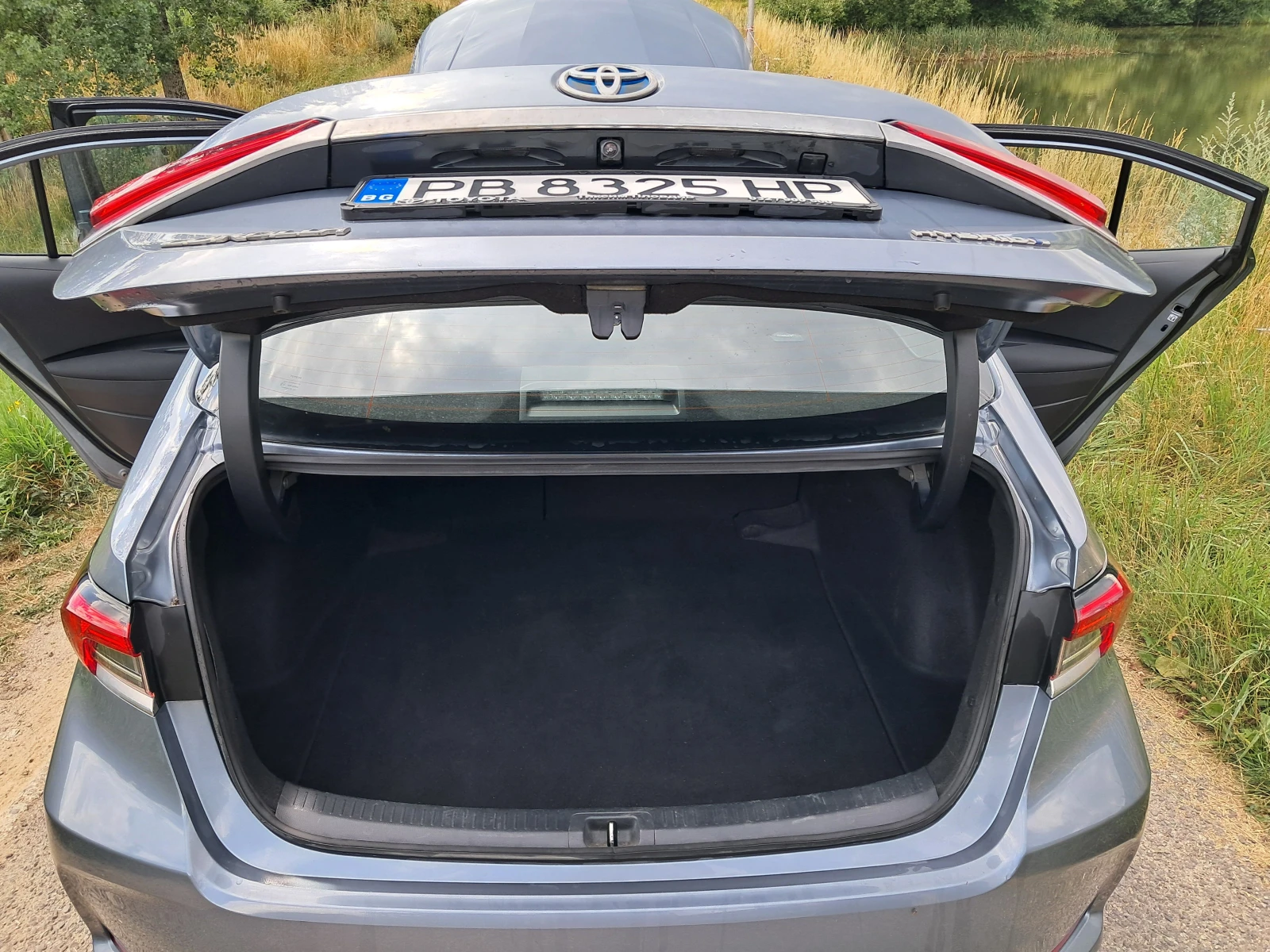 Toyota Corolla, снимка 12 - Автомобили и джипове - 55382806