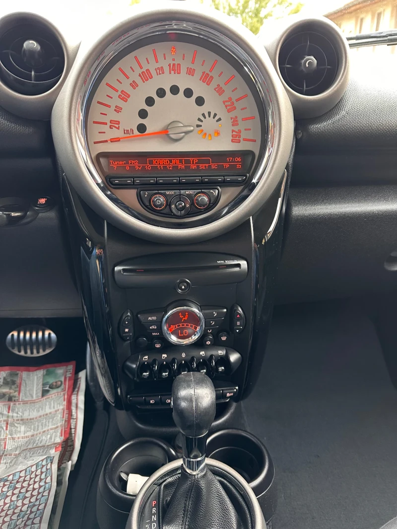 Mini Countryman 2.0 SD, снимка 11 - Автомобили и джипове - 52384450