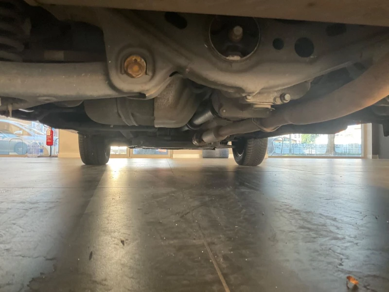 Hyundai IX35 2.0 Comfort AWD, снимка 16 - Автомобили и джипове - 52091729