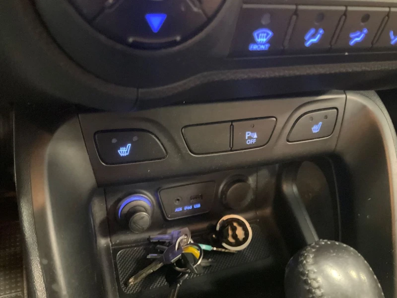 Hyundai IX35 2.0 Comfort AWD, снимка 15 - Автомобили и джипове - 52091729